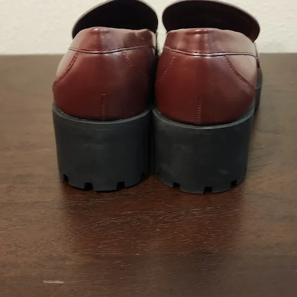 Calvin Klein Marshela Casual Lug Sole Chain Loafers, Dark Wine, Size 9 - Picture 9 of 9